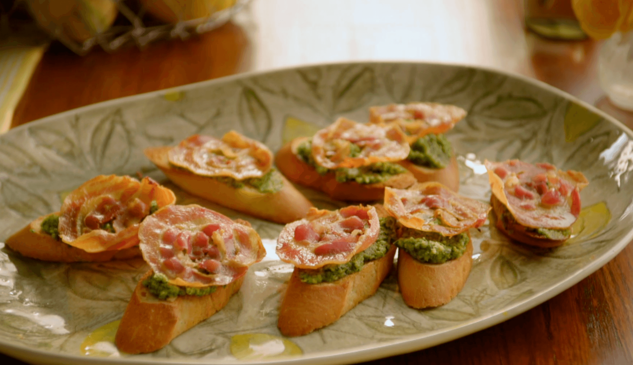 Crispy Pancetta Crostini with Arugula-Lemon Pesto