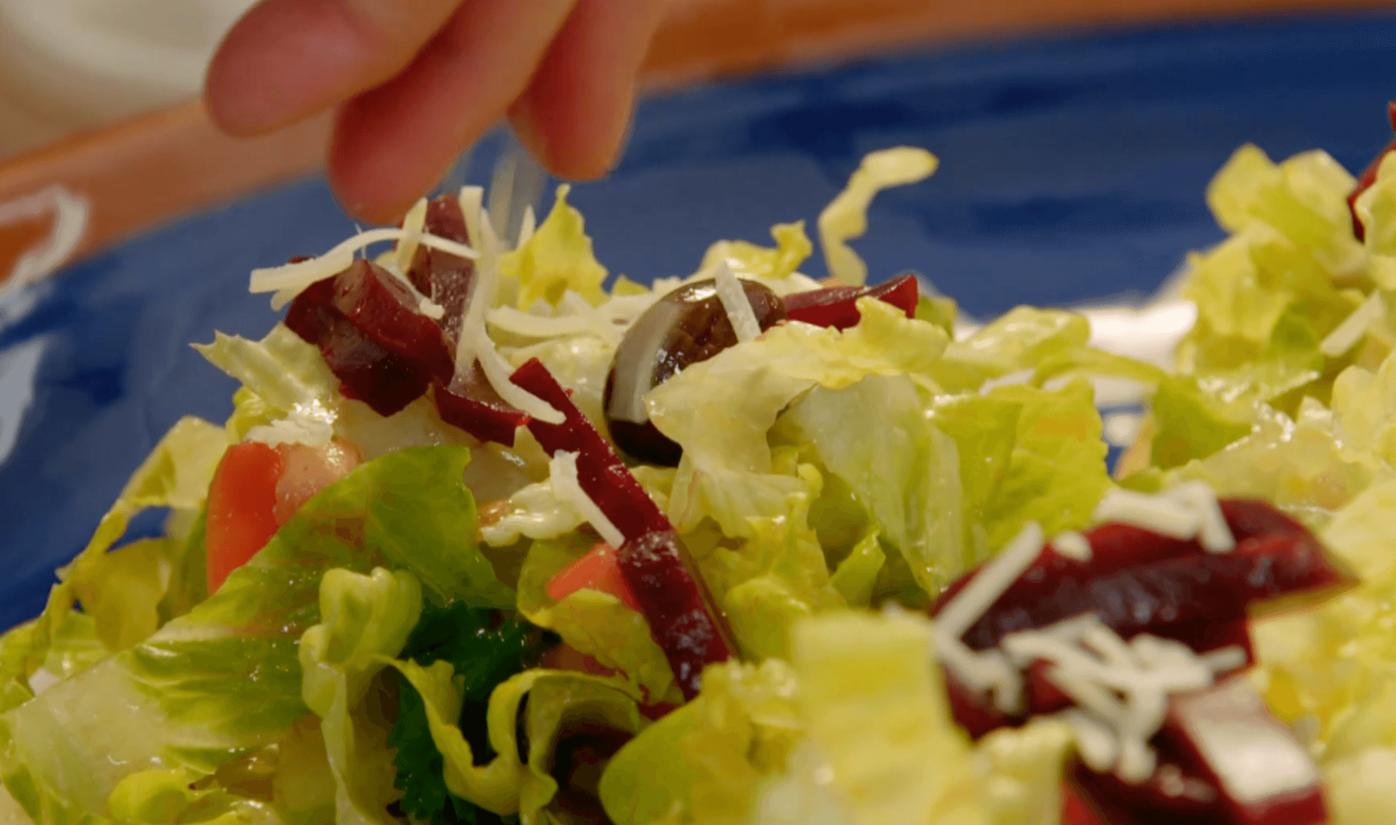 Crunchy Tostada Ensalada